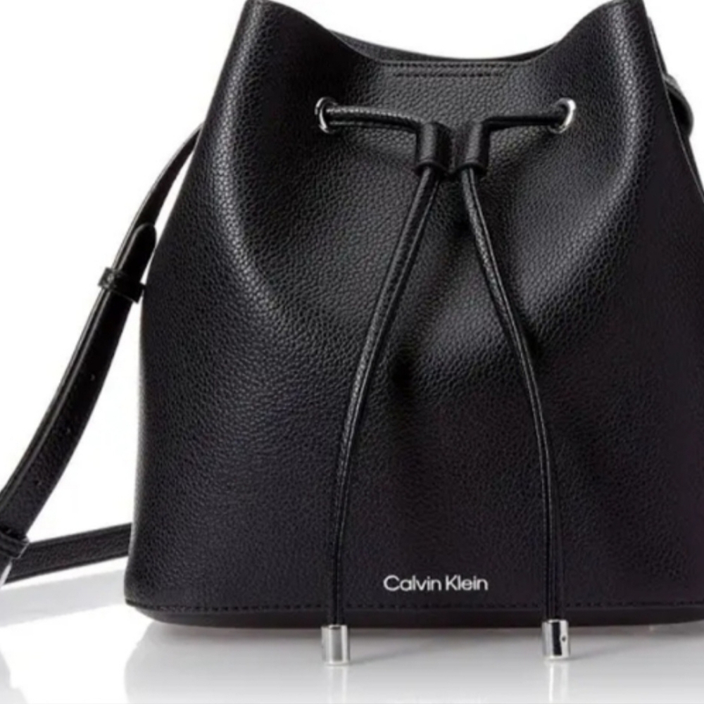 NWT Calvin Klein Gabrianna Novelty Bucket Shoulder Bag, Black